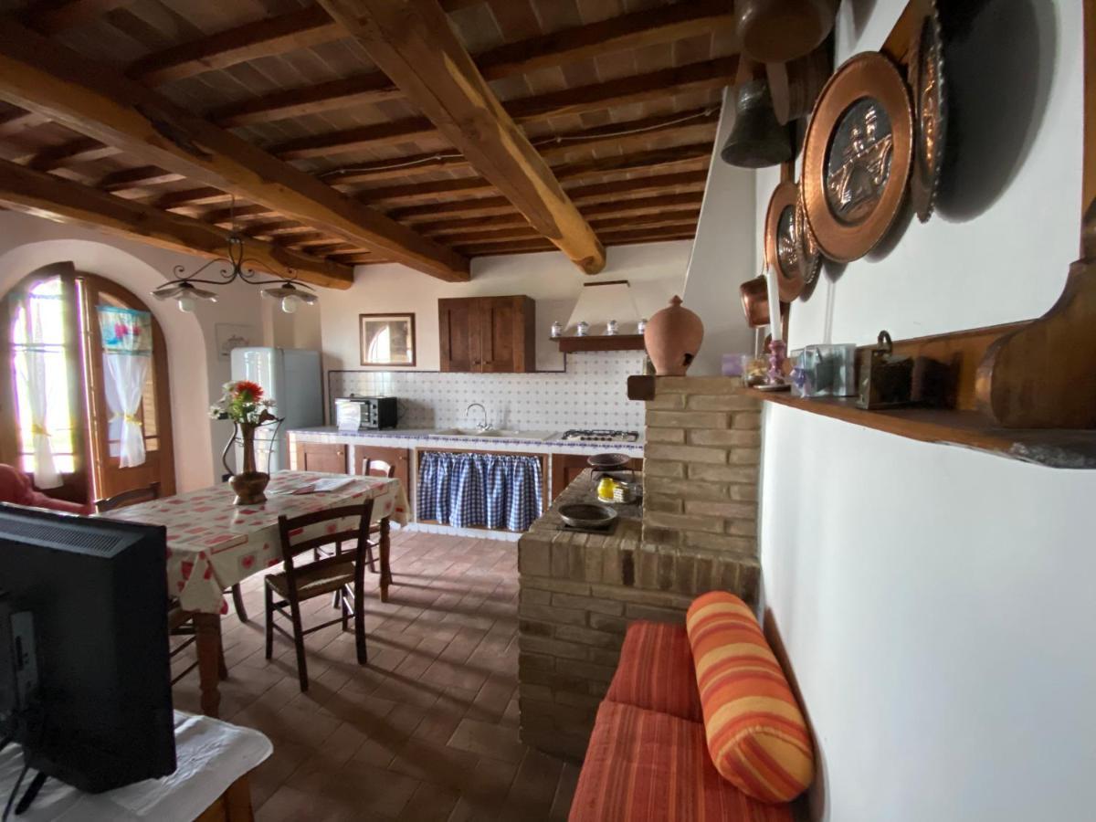 Agriturismo Casallario โวลแตร์รา ภายนอก รูปภาพ