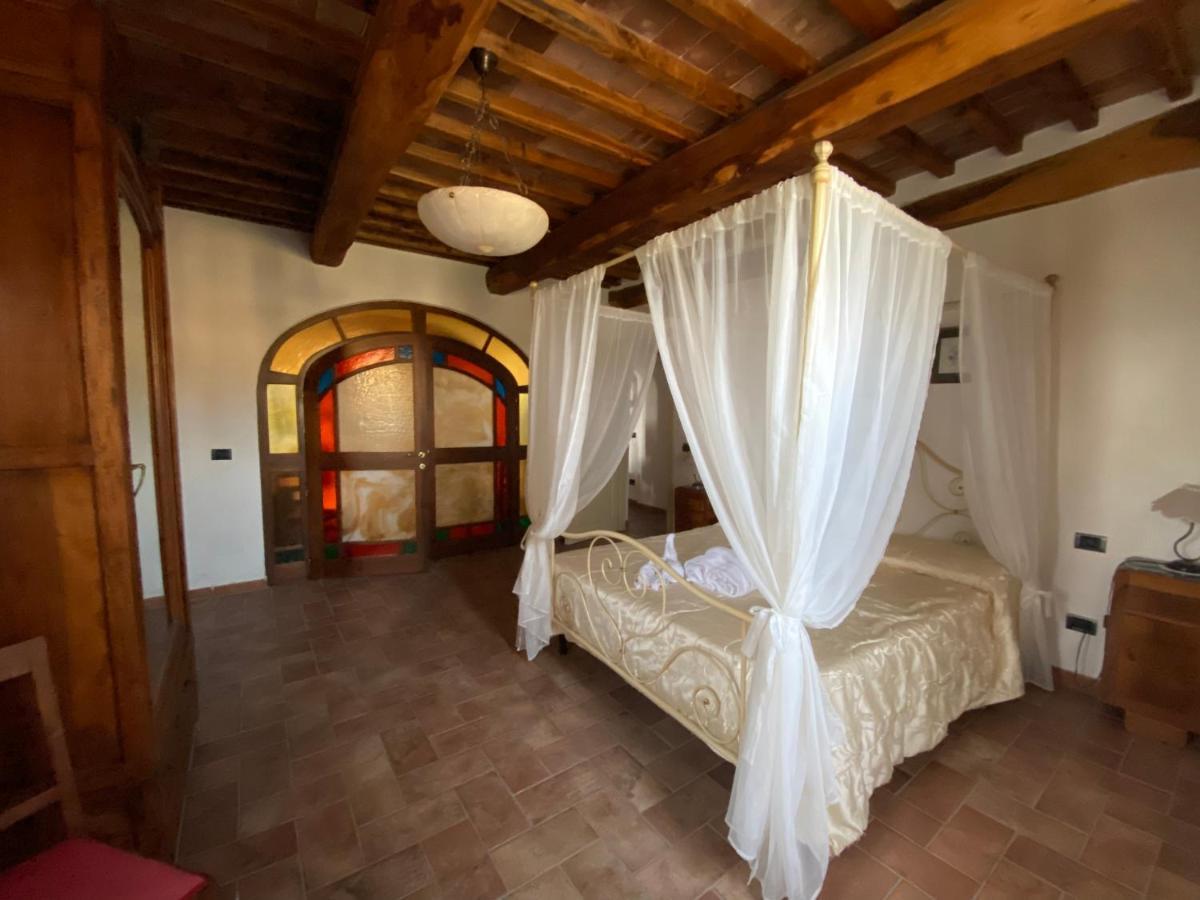 Agriturismo Casallario โวลแตร์รา ภายนอก รูปภาพ