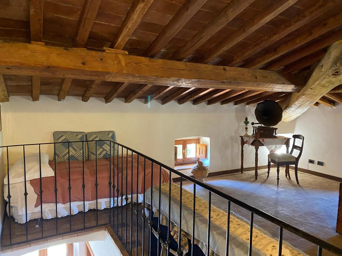 Agriturismo Casallario โวลแตร์รา ภายนอก รูปภาพ