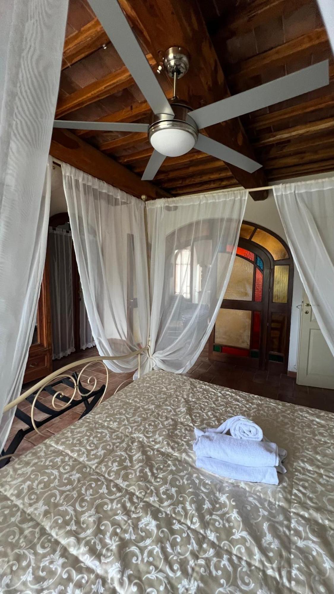Agriturismo Casallario โวลแตร์รา ภายนอก รูปภาพ