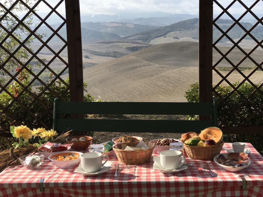 Agriturismo Casallario โวลแตร์รา ภายนอก รูปภาพ
