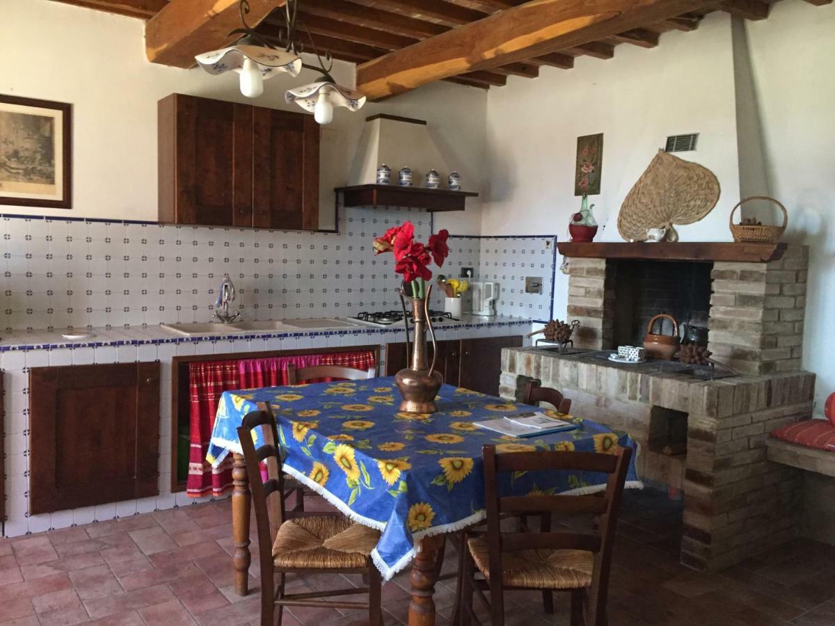 Agriturismo Casallario โวลแตร์รา ภายนอก รูปภาพ